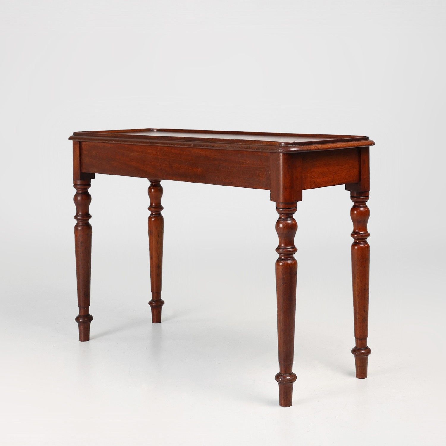 Elegant Mid 19th century English side table in full wood-img
